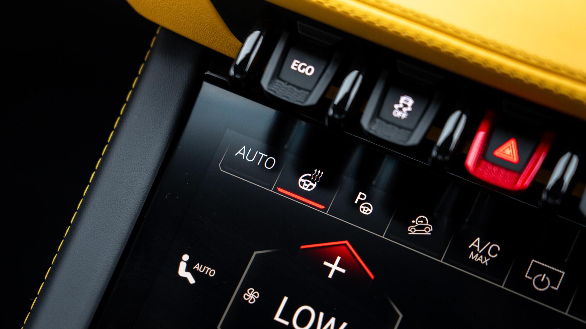 Lamborghini Urus view 48