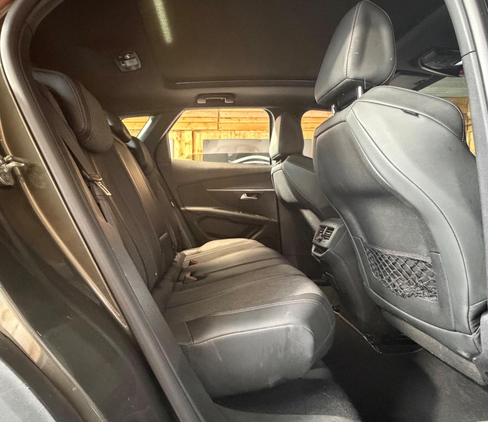 Peugeot 3008 view 24