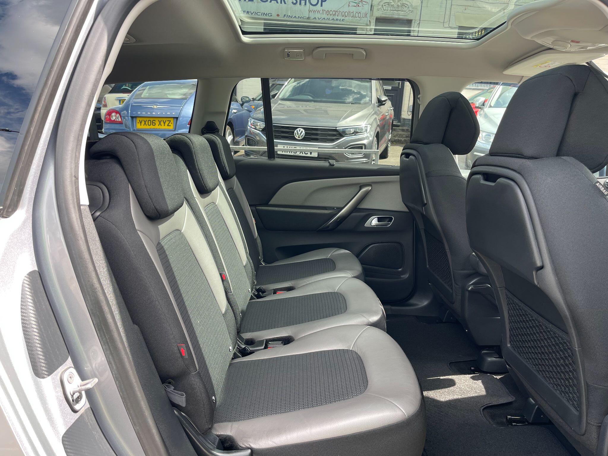 Citroen Grand C4 Spacetourer view 38