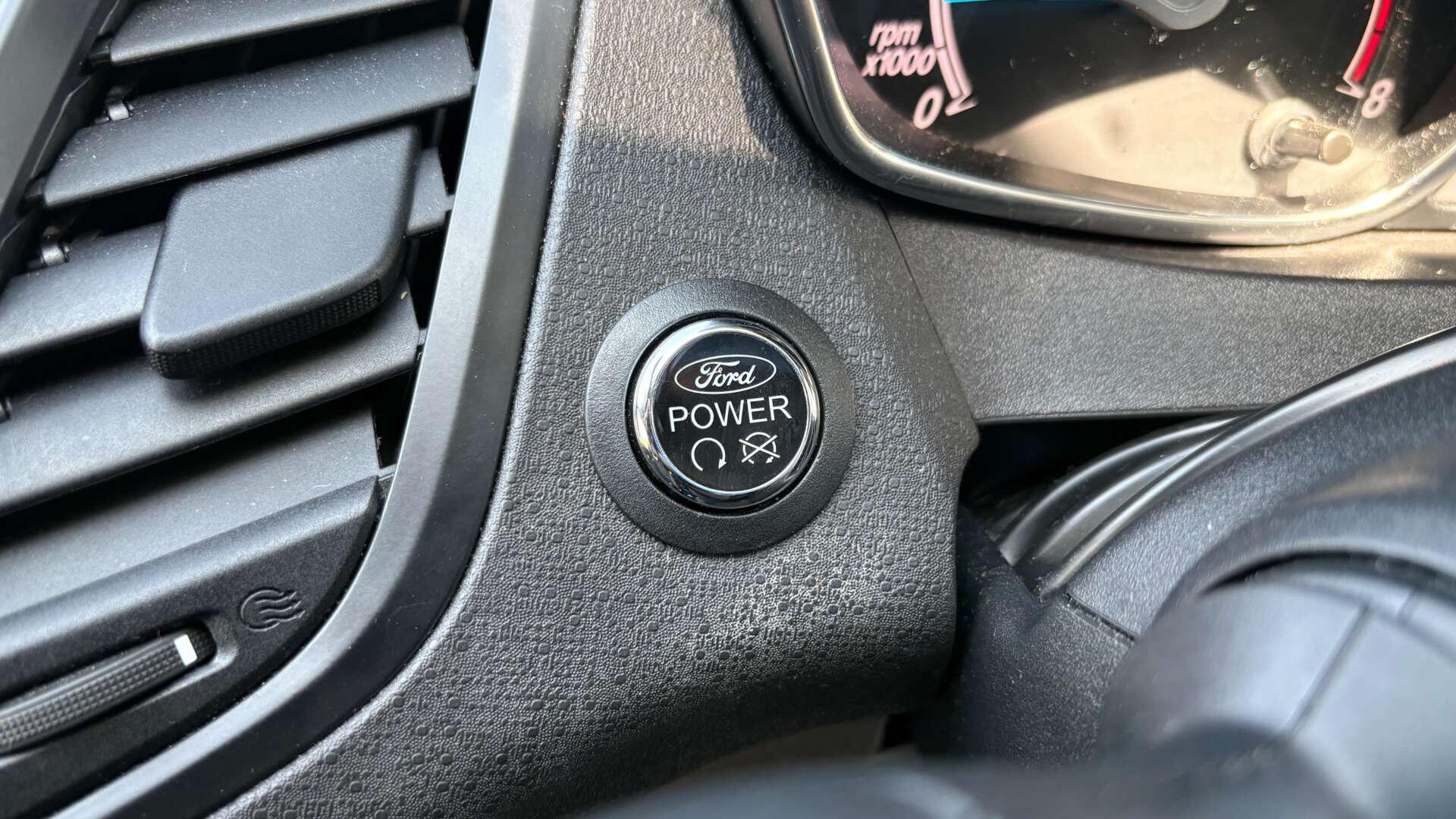 Ford Fiesta view 21