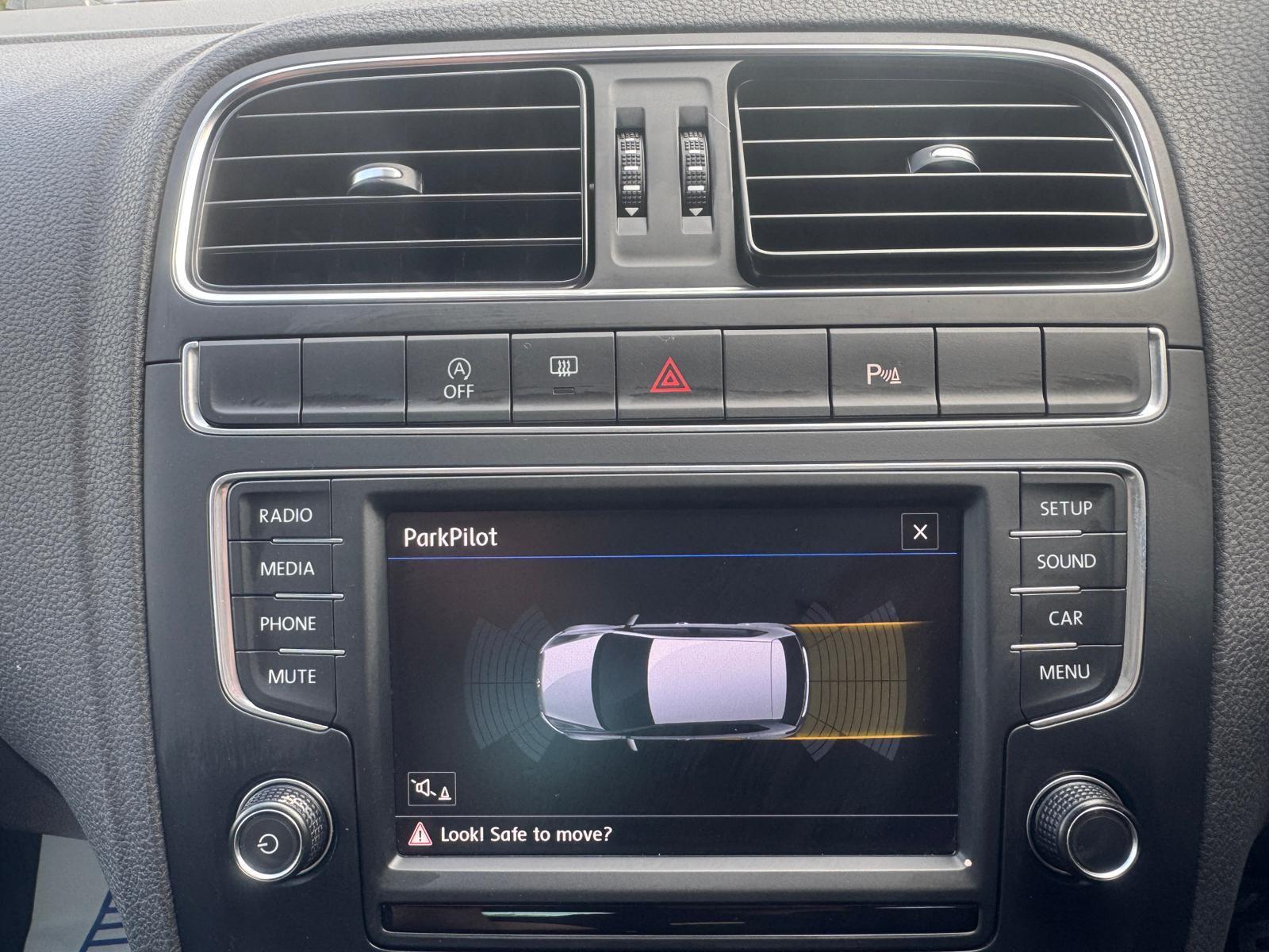 Volkswagen Polo view 10