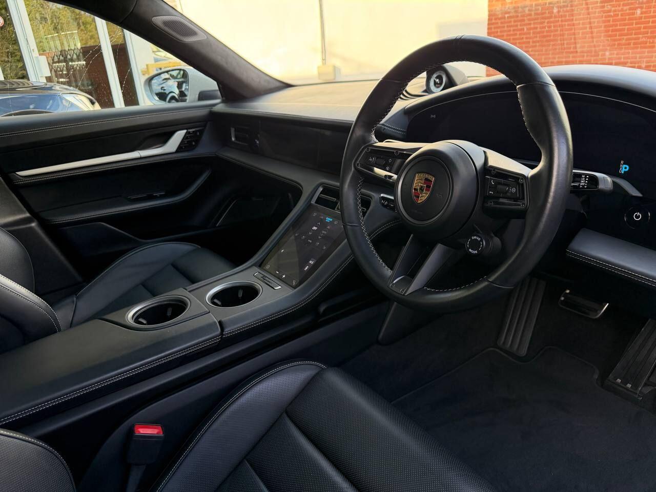Porsche Taycan view 11