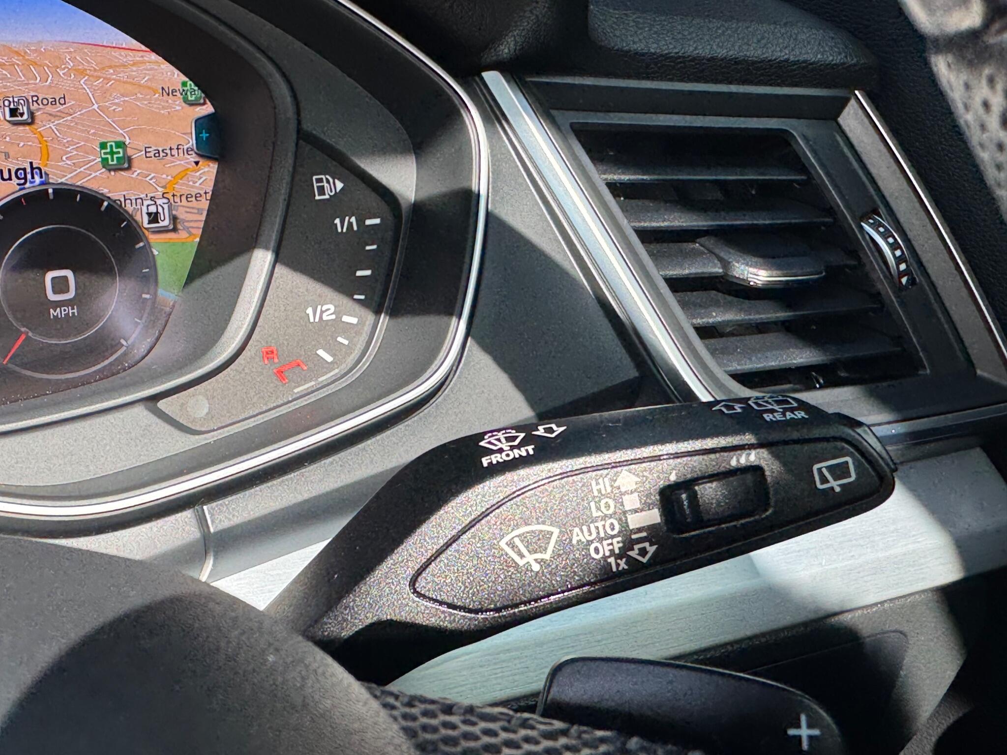 Audi Q5 view 26