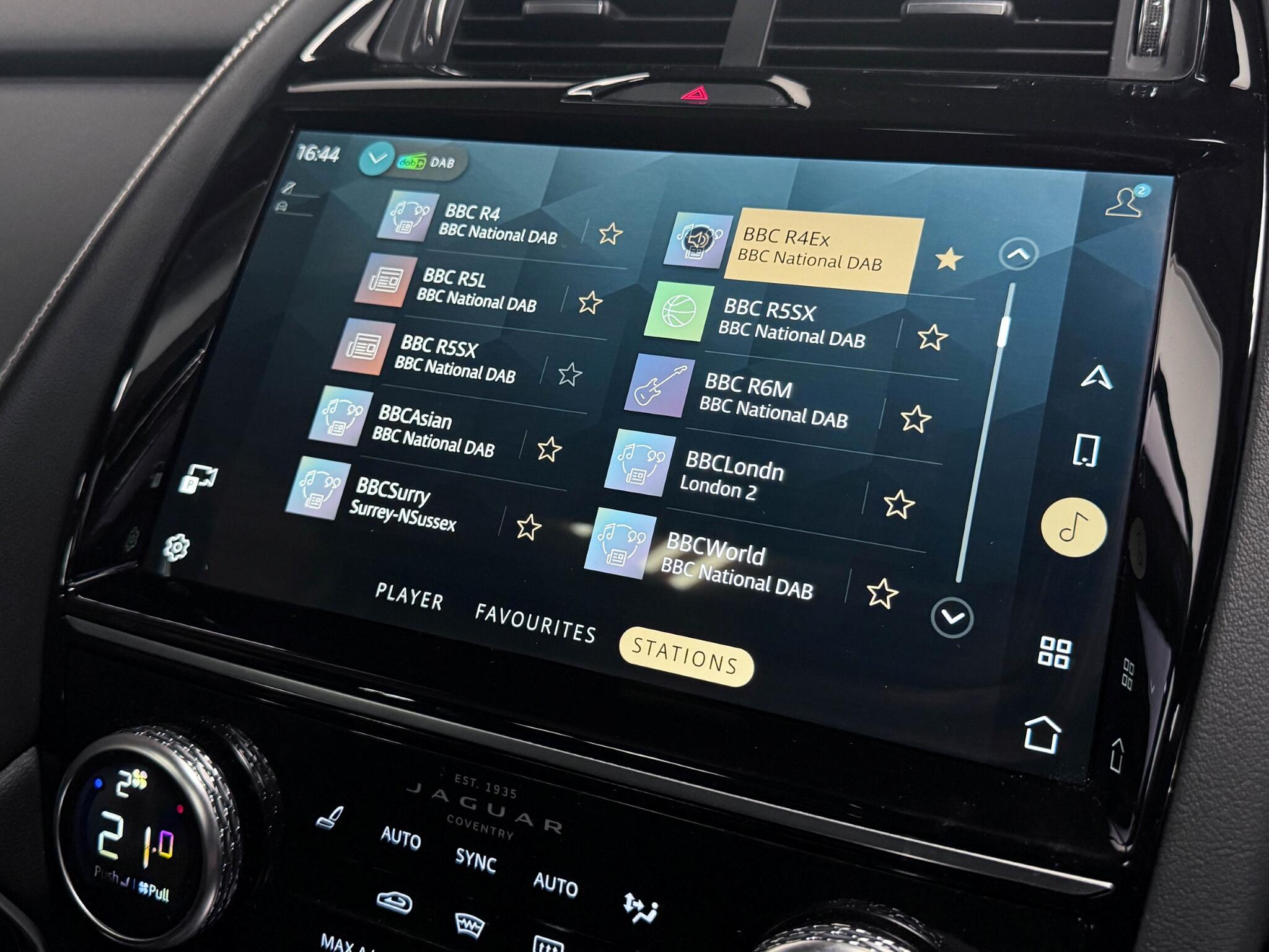 Jaguar E-Pace view 47