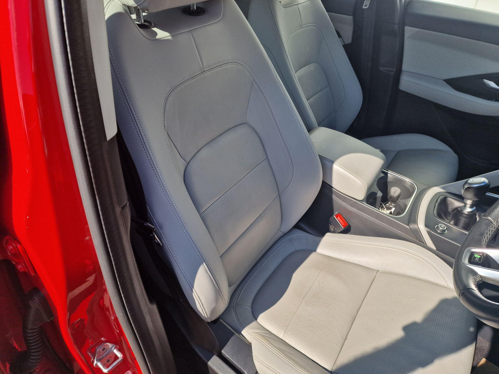 Jaguar E-Pace view 42