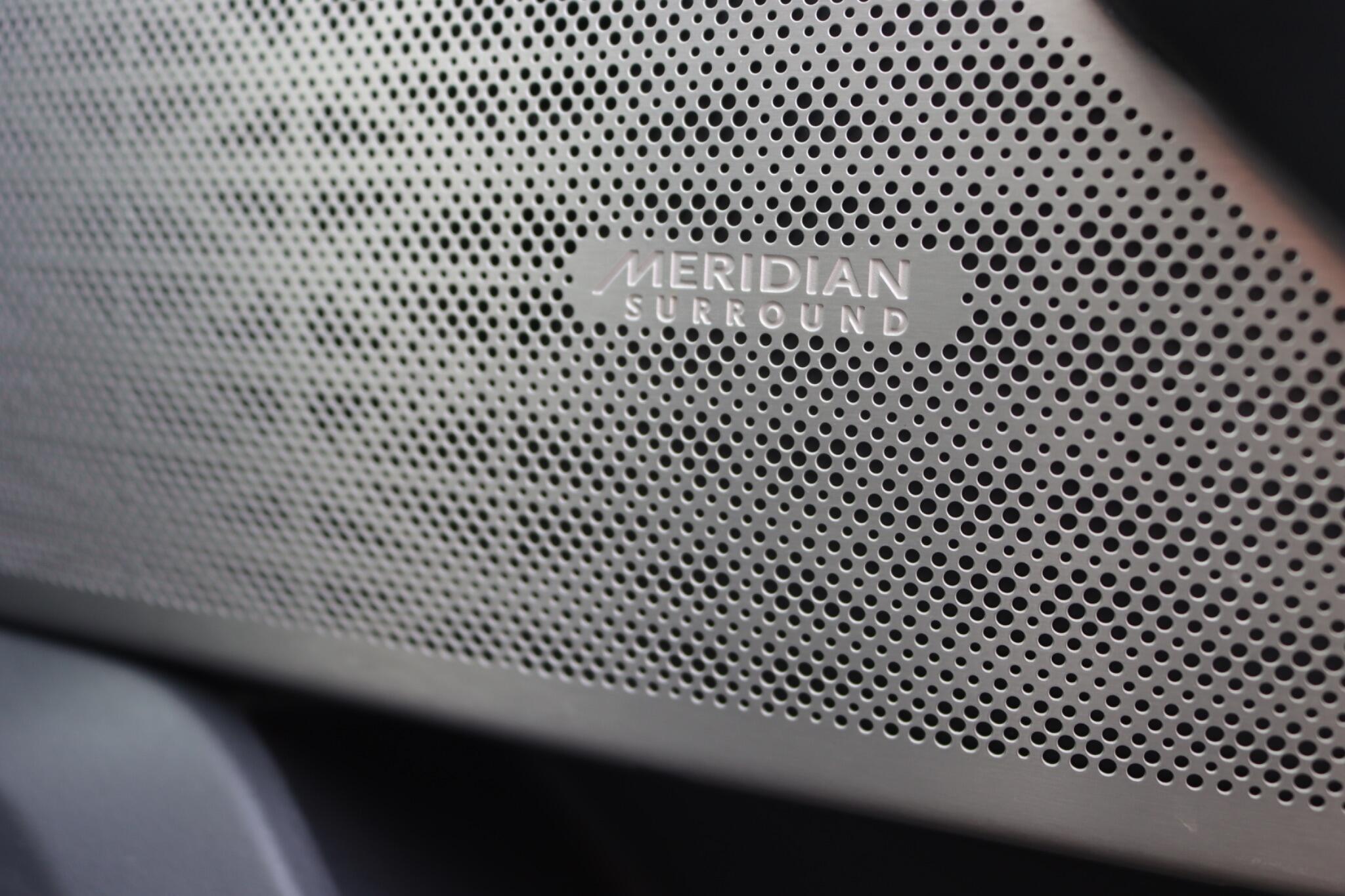 Land Rover Range Rover Velar view 54