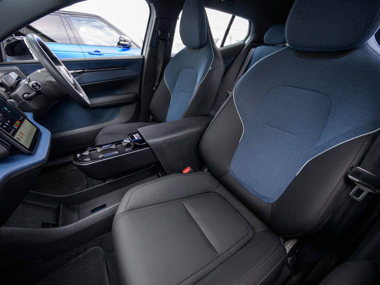 Volvo EX30 view 18