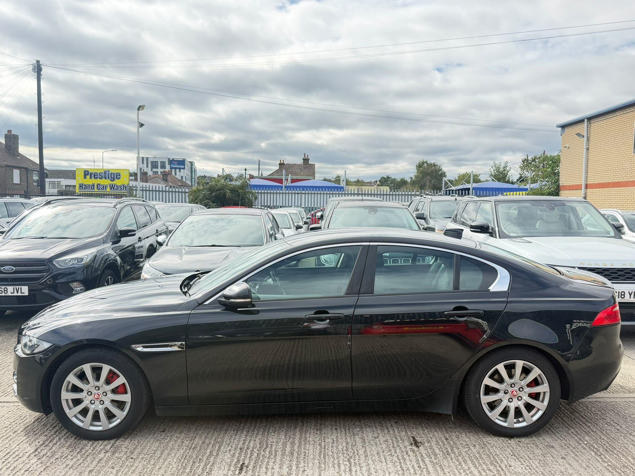 Jaguar XE view 5