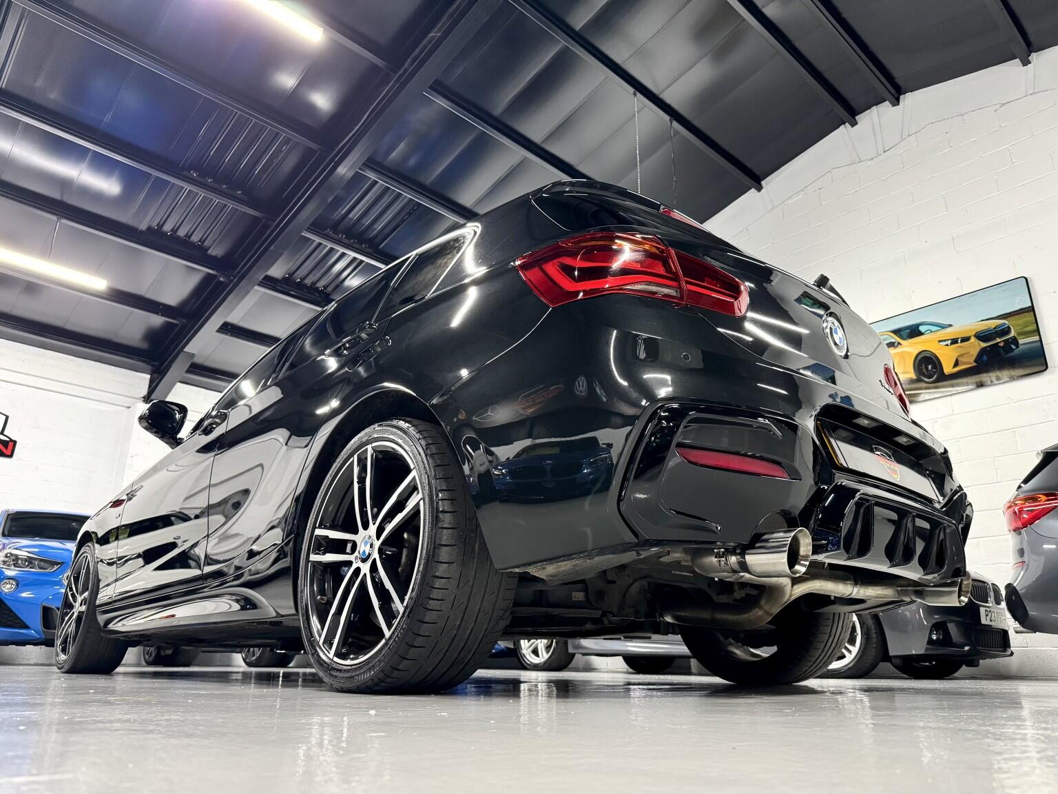 BMW 1 Series view 8