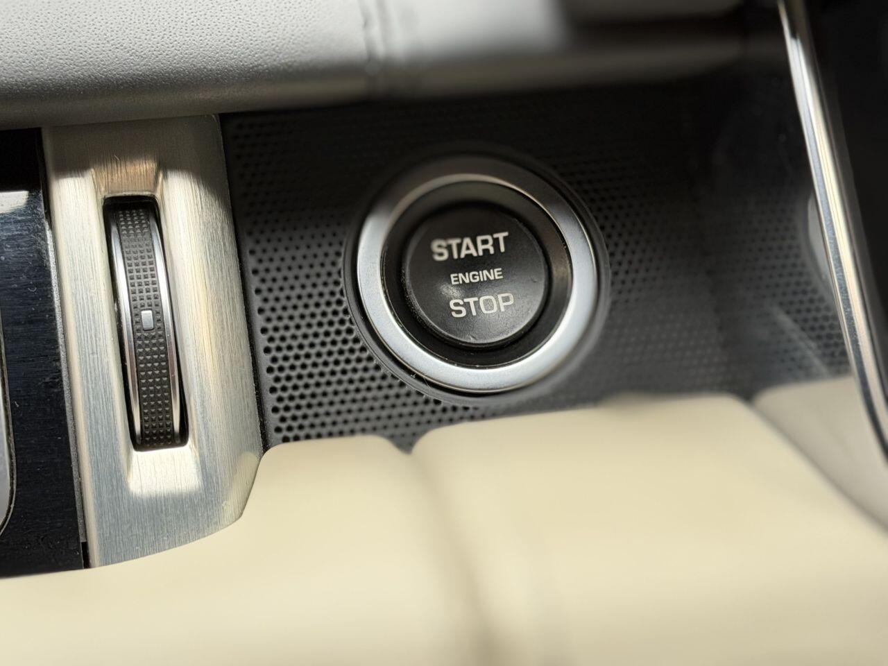 Land Rover Range Rover view 55
