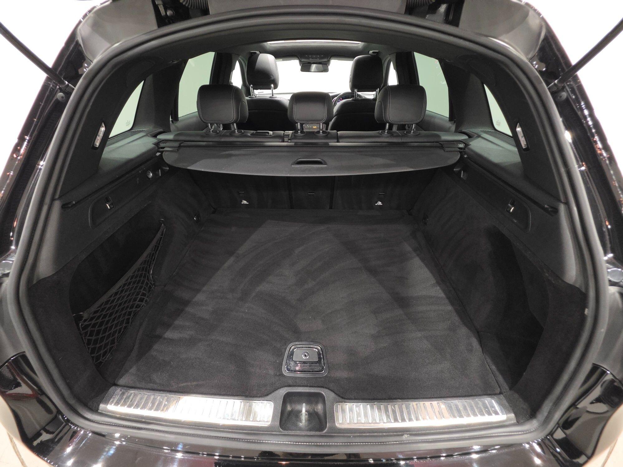 Mercedes-Benz GLC view 48