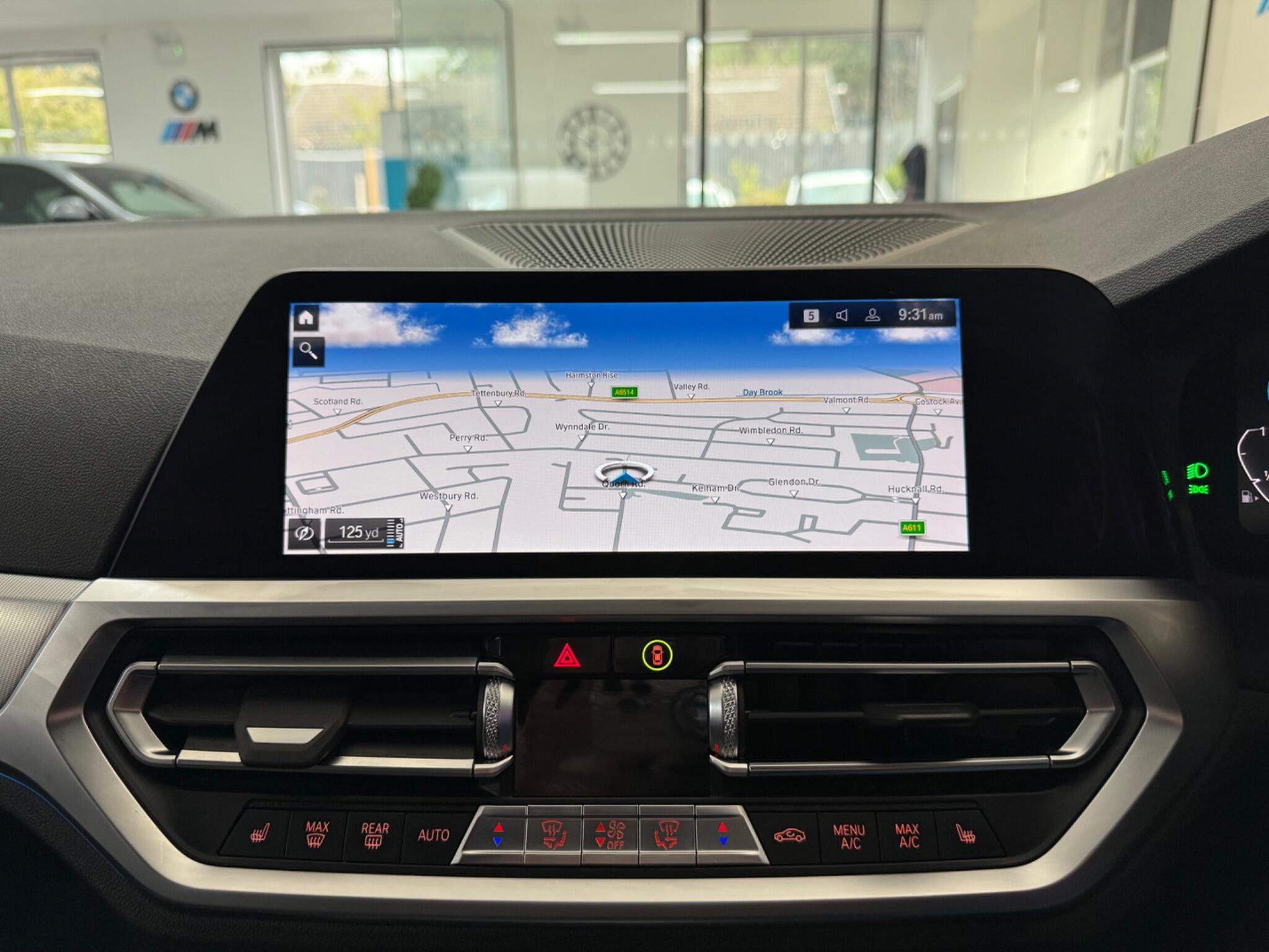 BMW 3 Series view 12