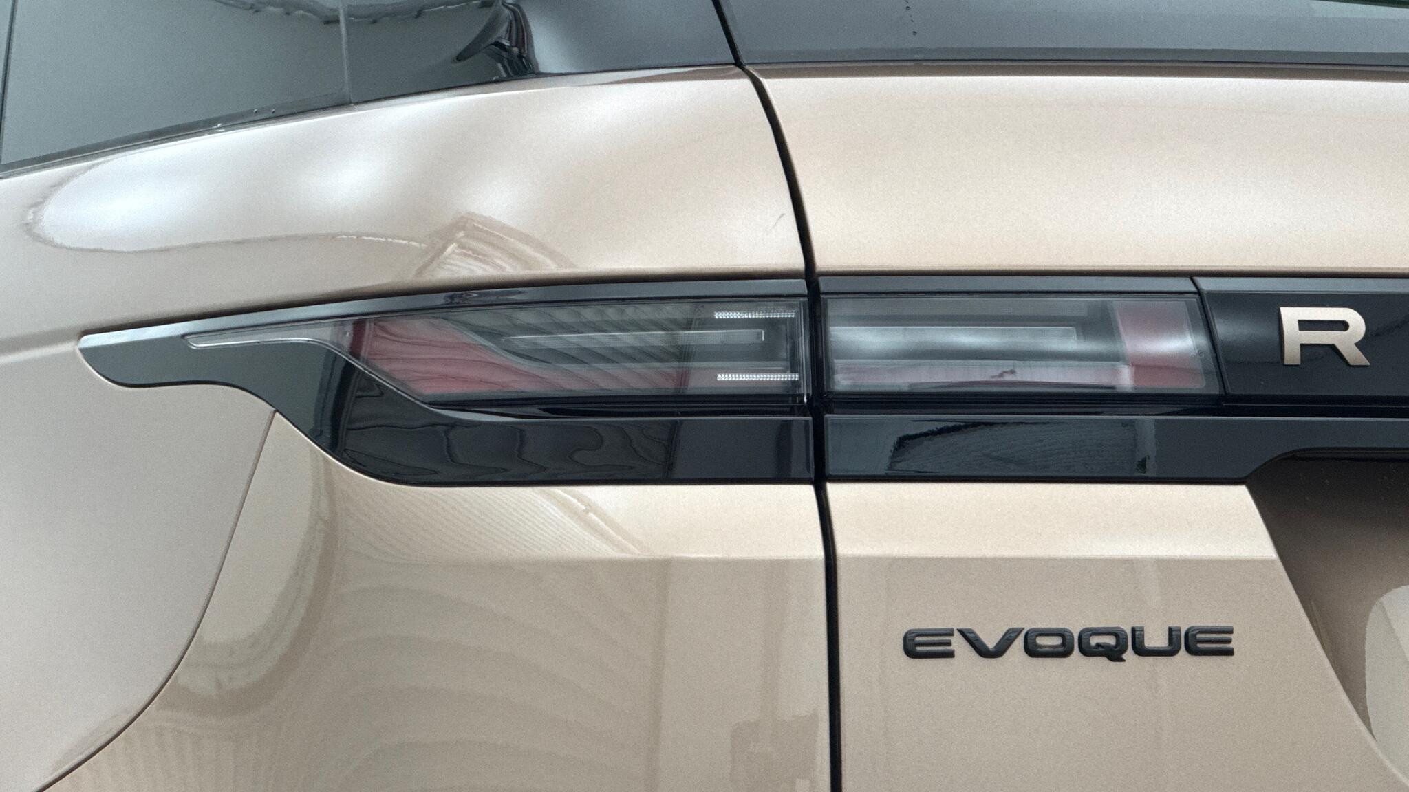 Land Rover Range Rover Evoque view 19
