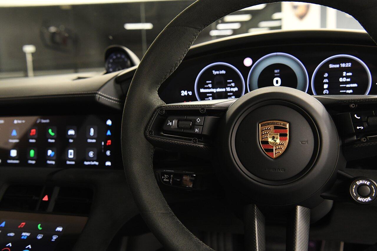 Porsche Taycan view 18