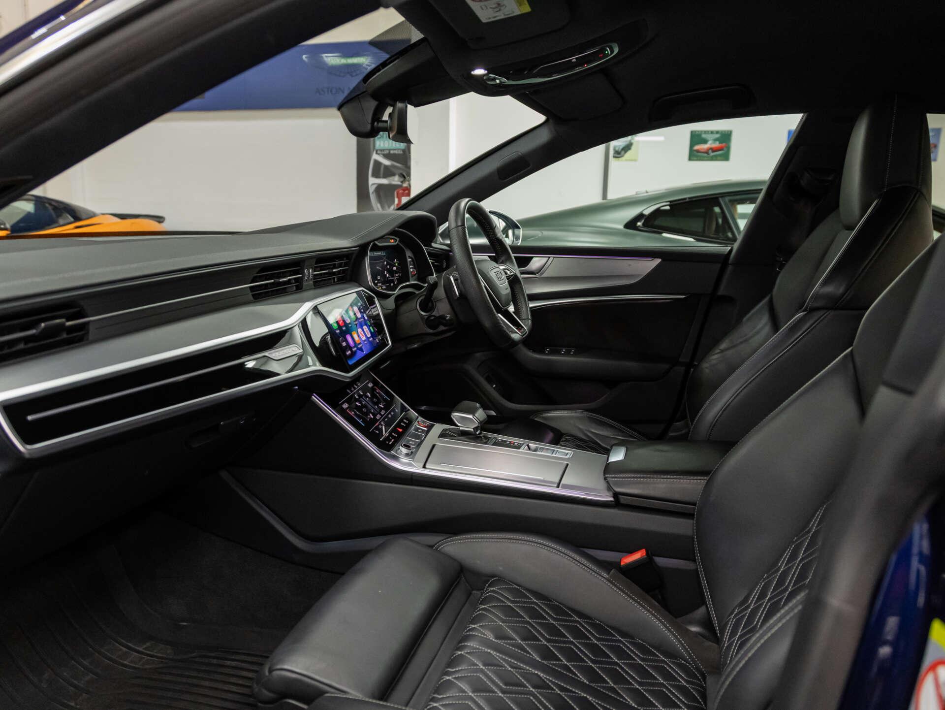 Audi S7 view 6