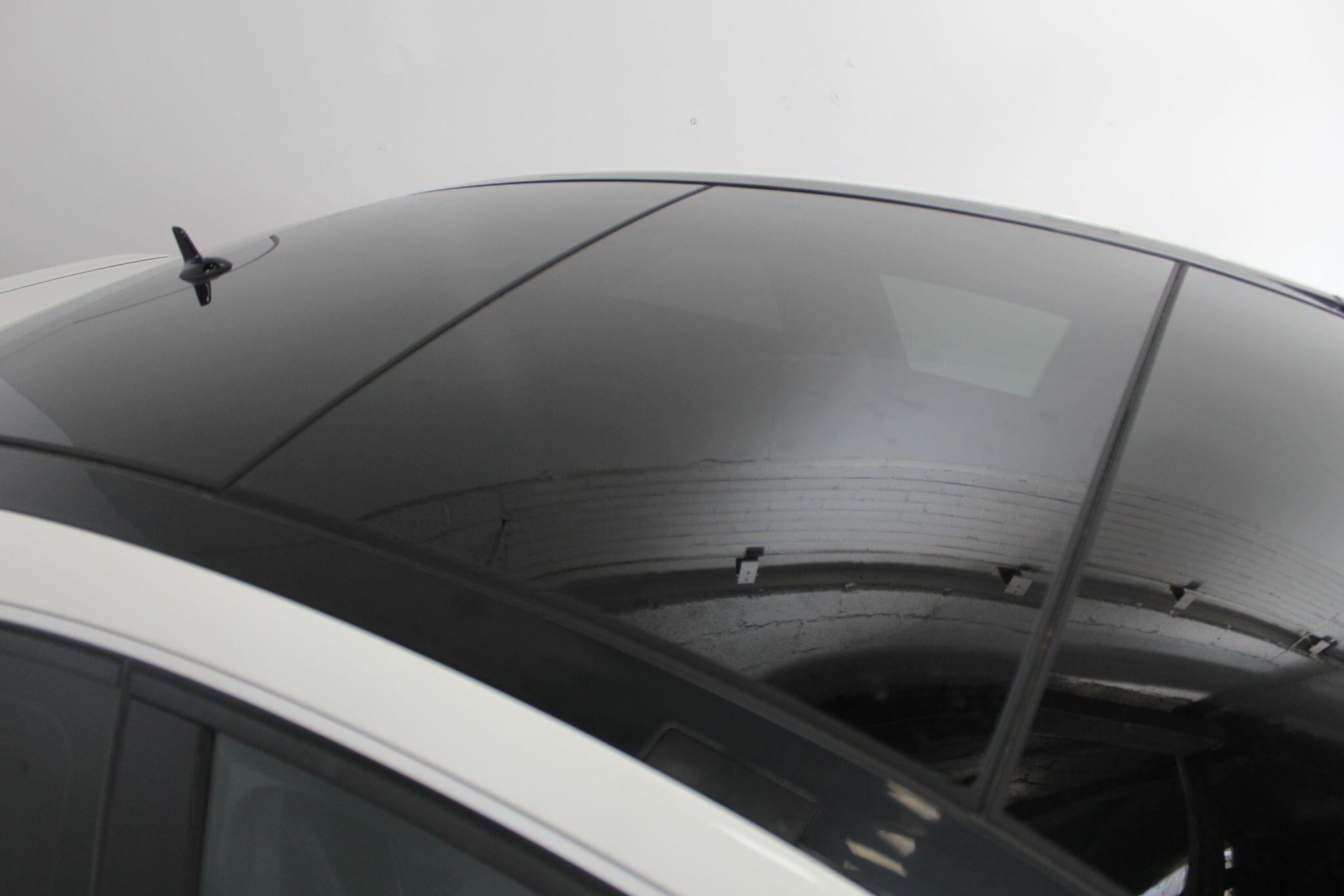 Mercedes-Benz C-Class view 24