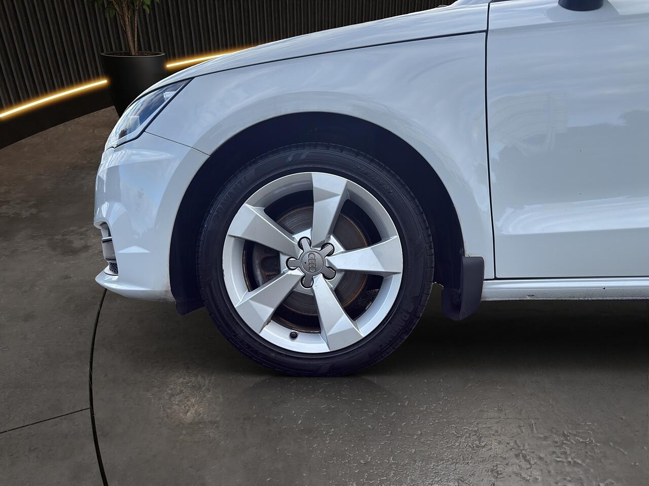 Audi A1 view 30