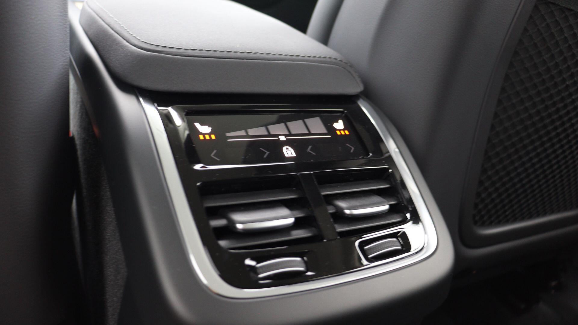 Volvo XC60 view 55