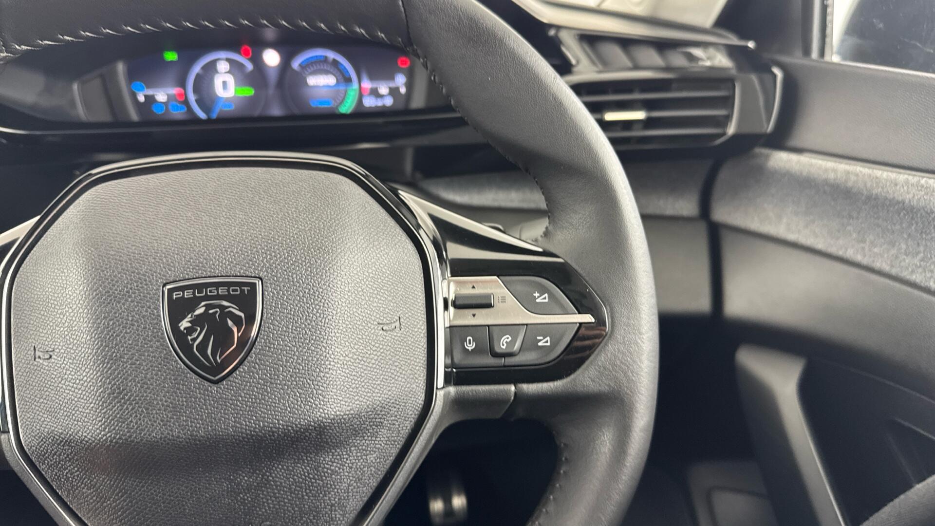 Peugeot 308 view 41