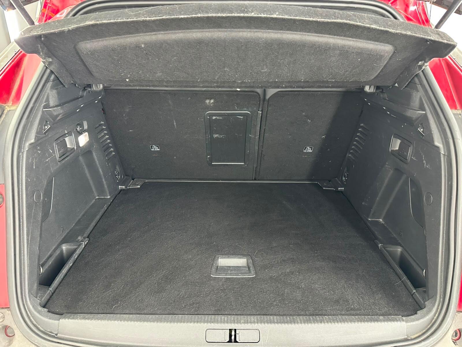 Peugeot 3008 view 18