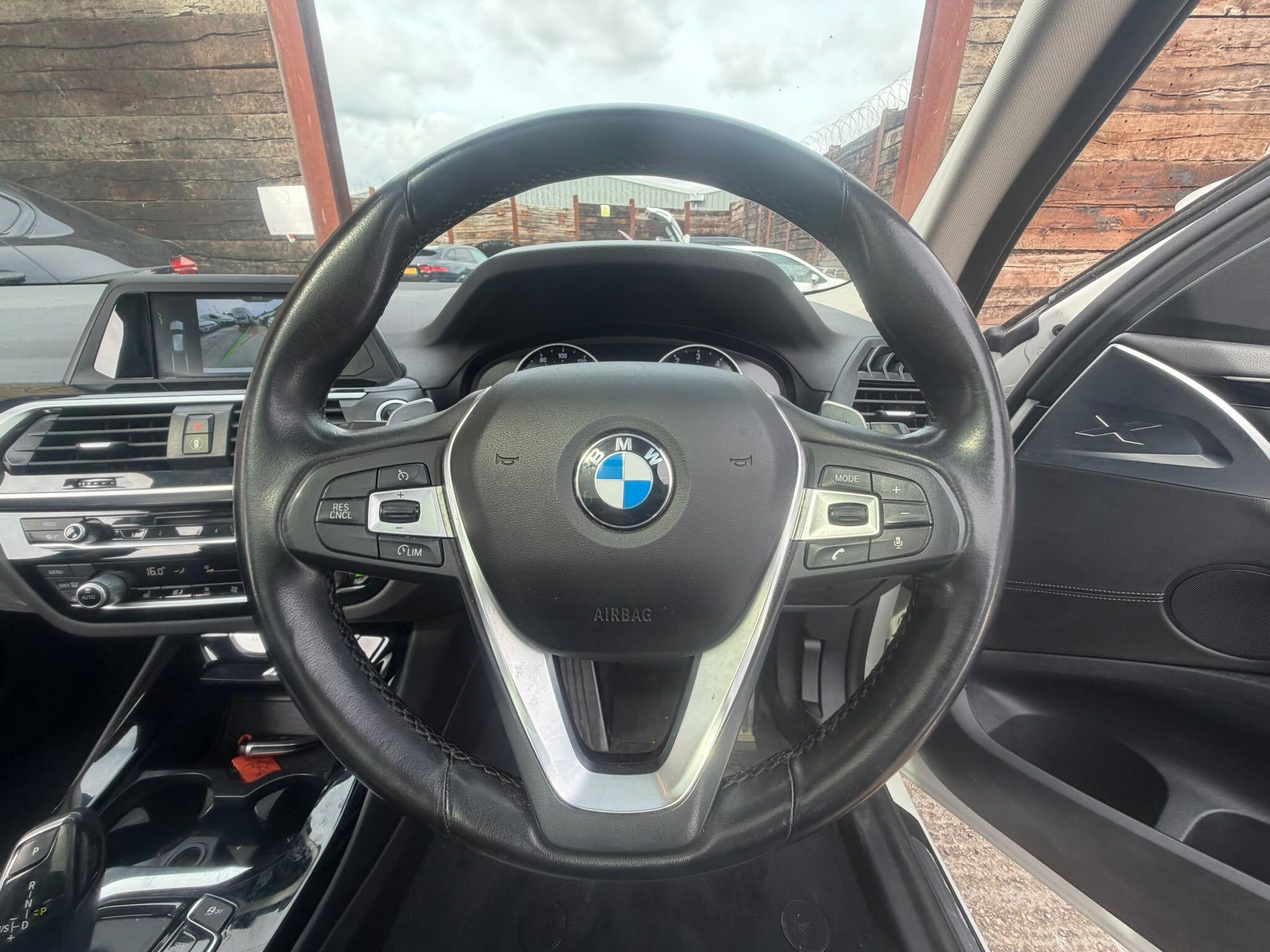 BMW X3 view 21