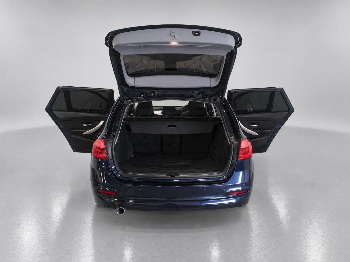 BMW 3 Series view 21