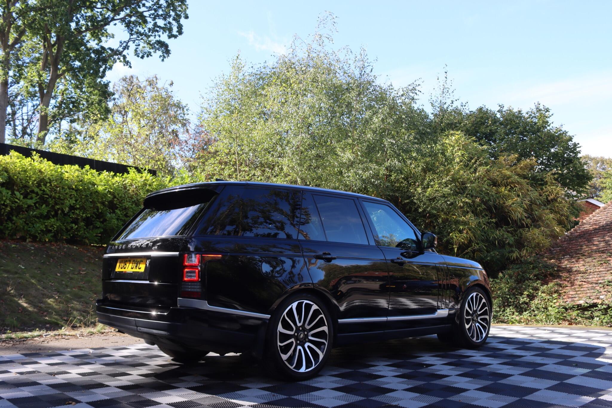 Land Rover Range Rover view 38