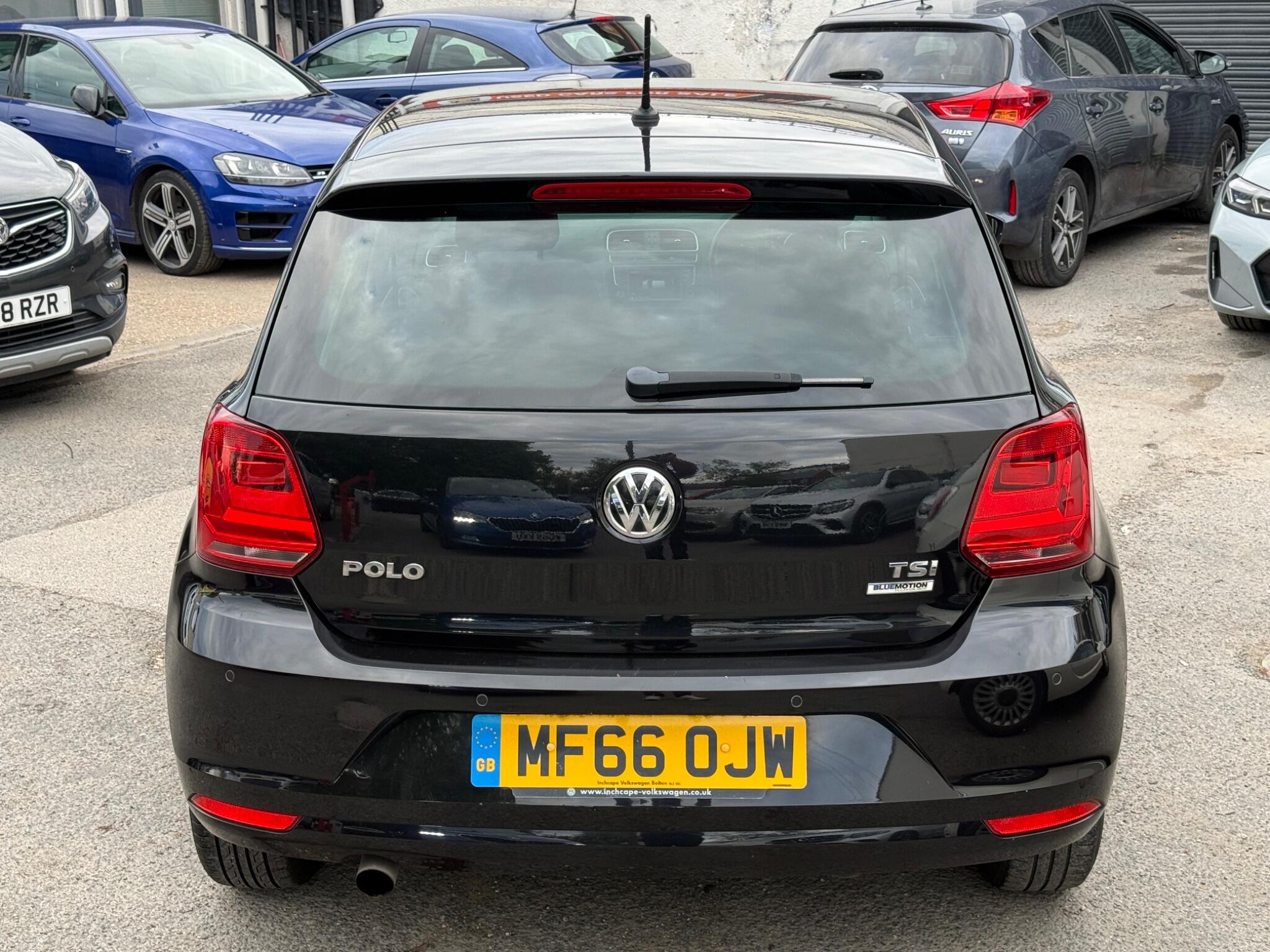 Volkswagen Polo - Image 16