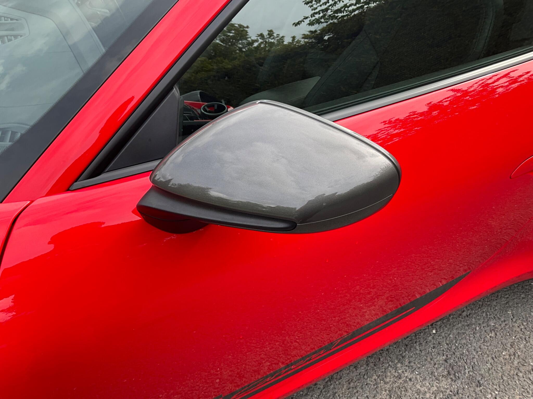 Porsche 911 view 31