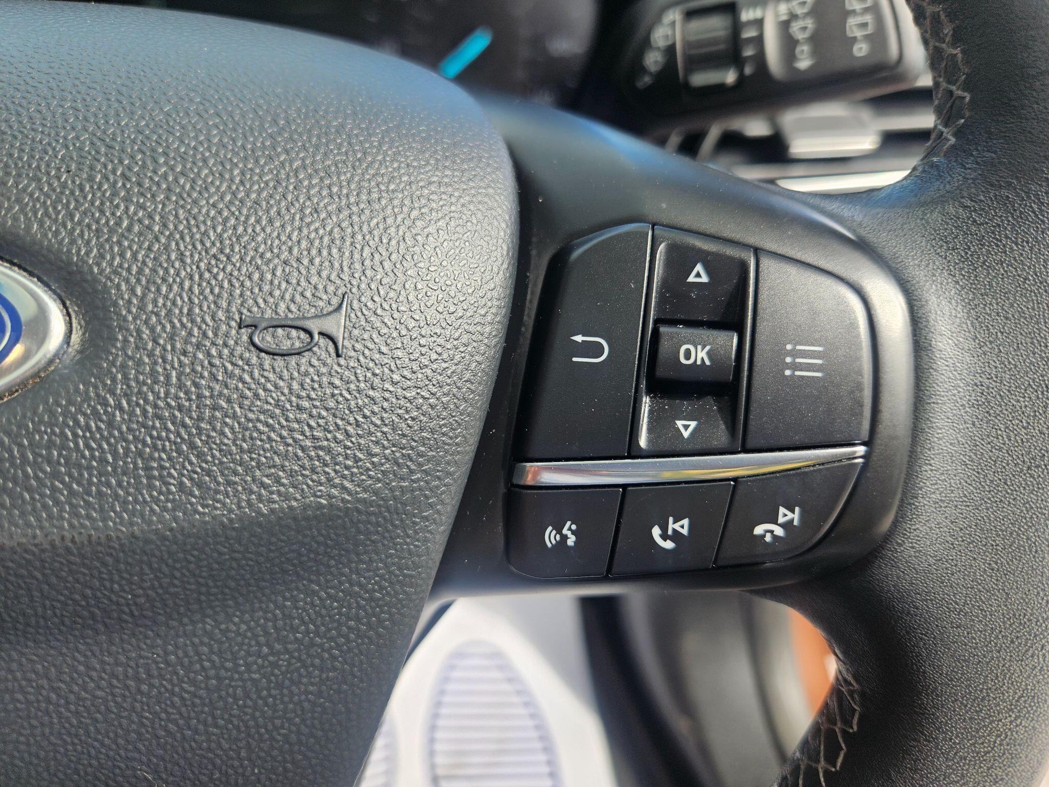 2017 Ford Fiesta image 31