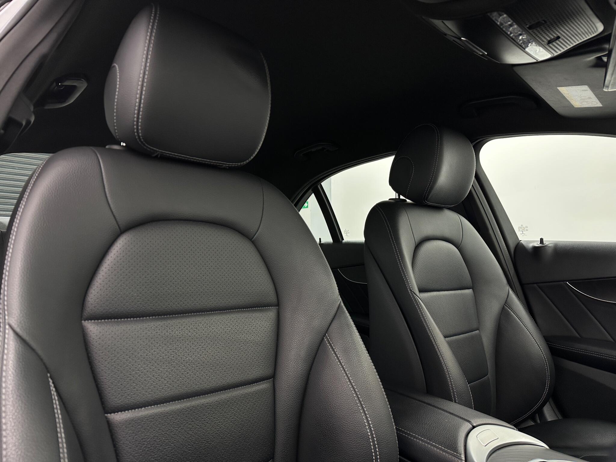 Mercedes-Benz C-Class view 34