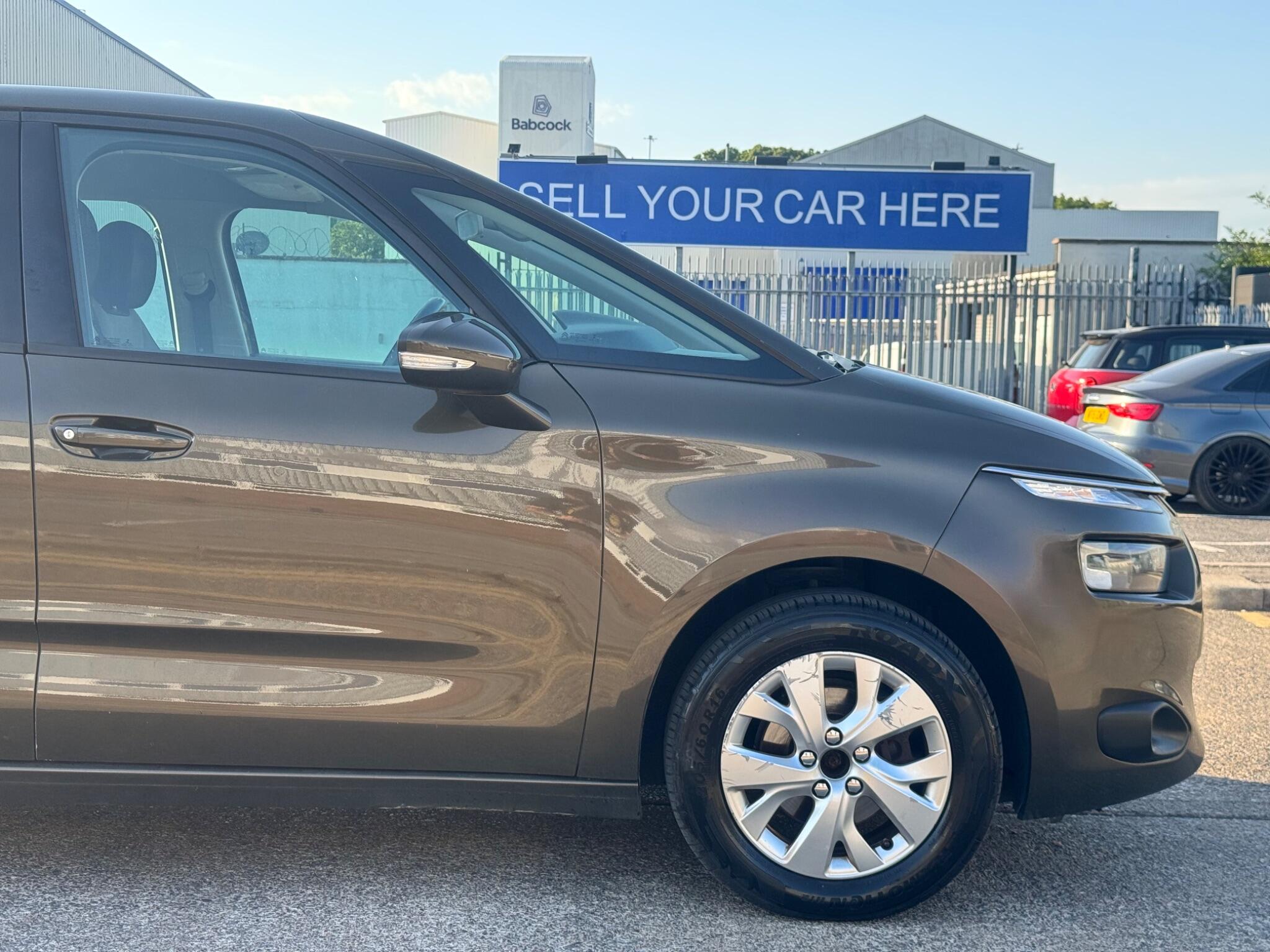 Citroen C4 Picasso view 19