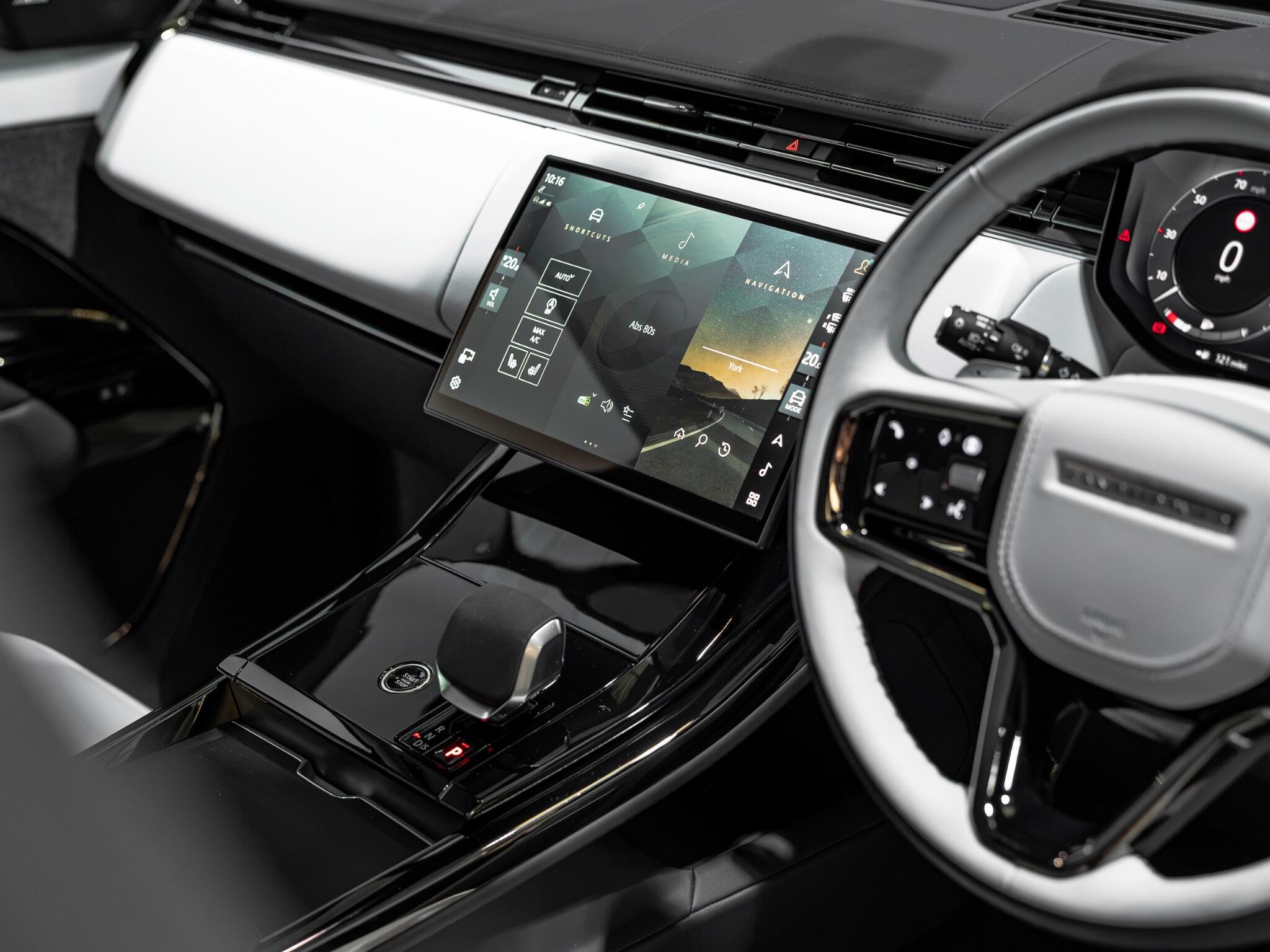 Land Rover Range Rover Sport view 14