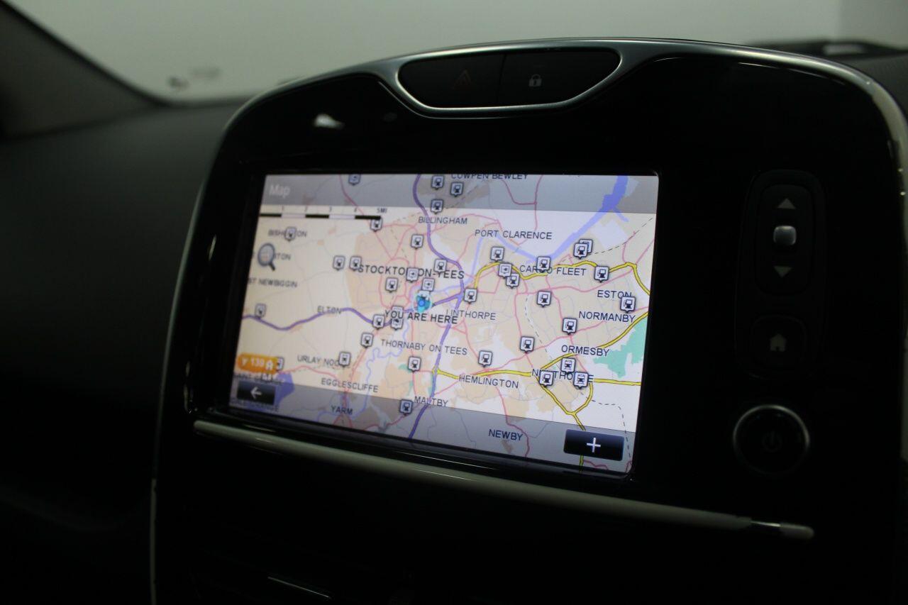 Renault Clio view 38