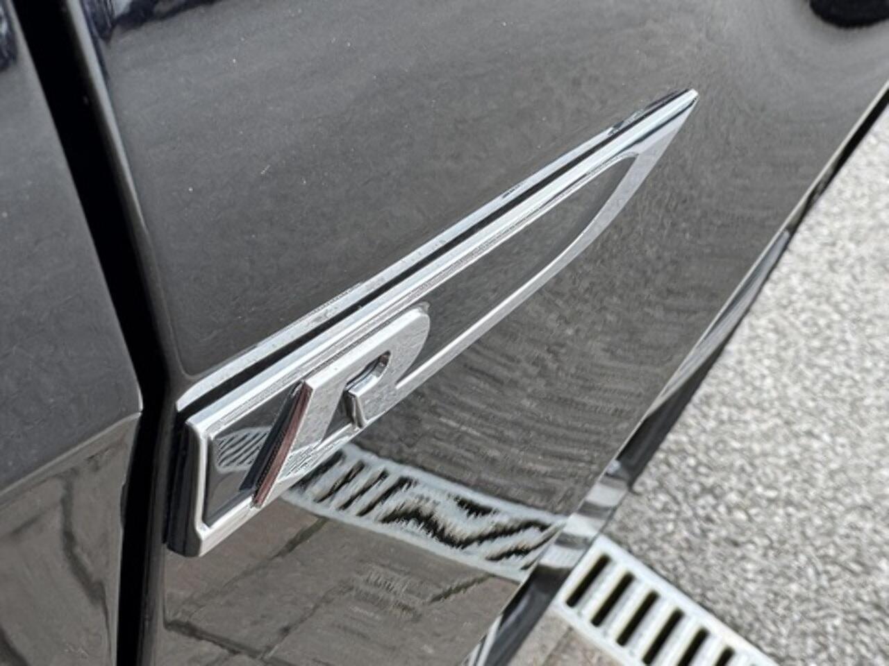 Volkswagen Golf view 17