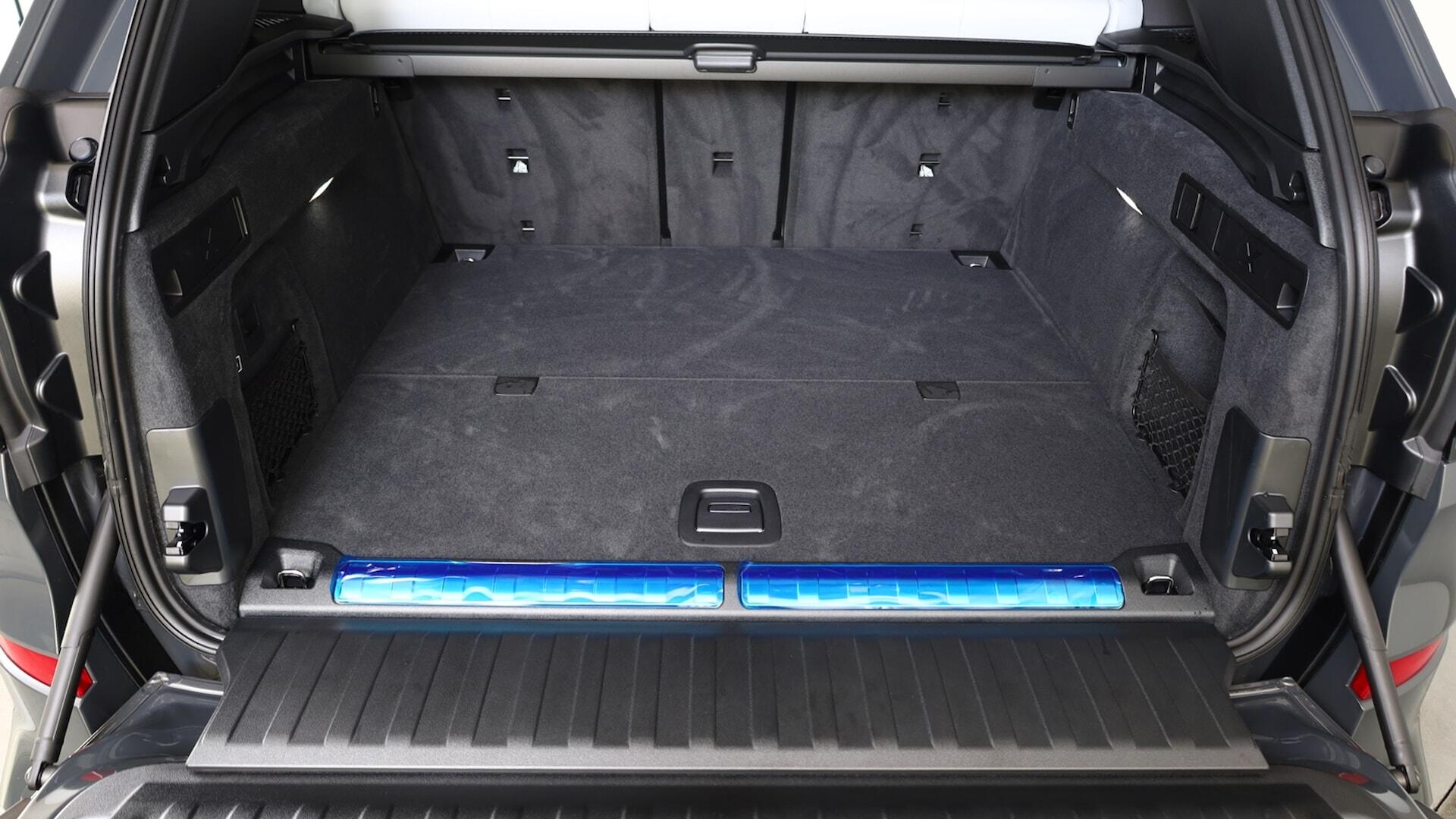 BMW X5 view 13