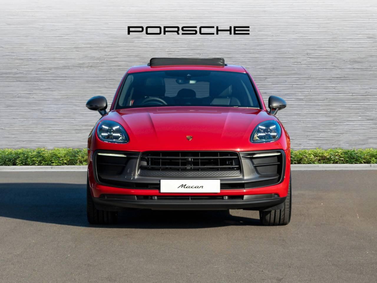 Porsche Macan view 6