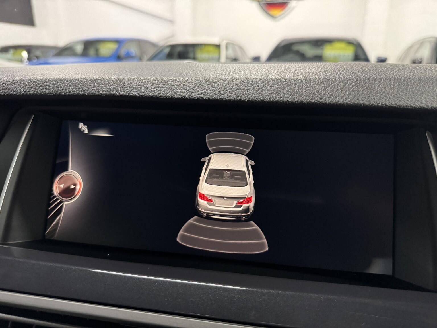 BMW 5 Series view 23