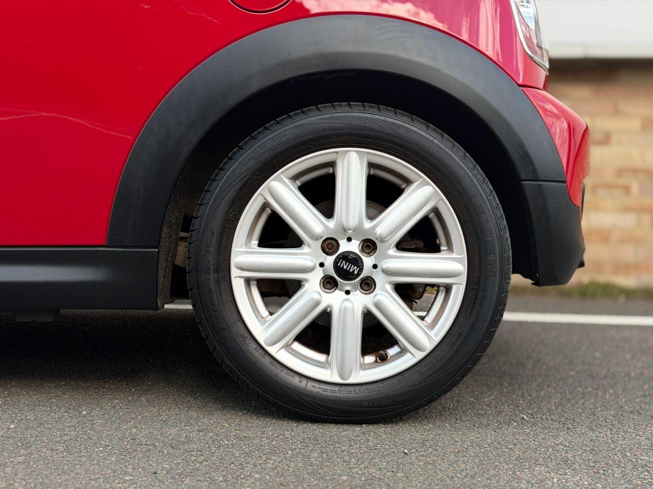 Mini Cooper view 25