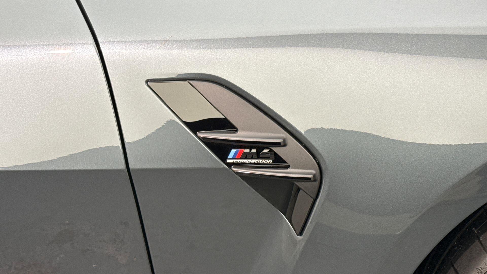 BMW M4 view 44