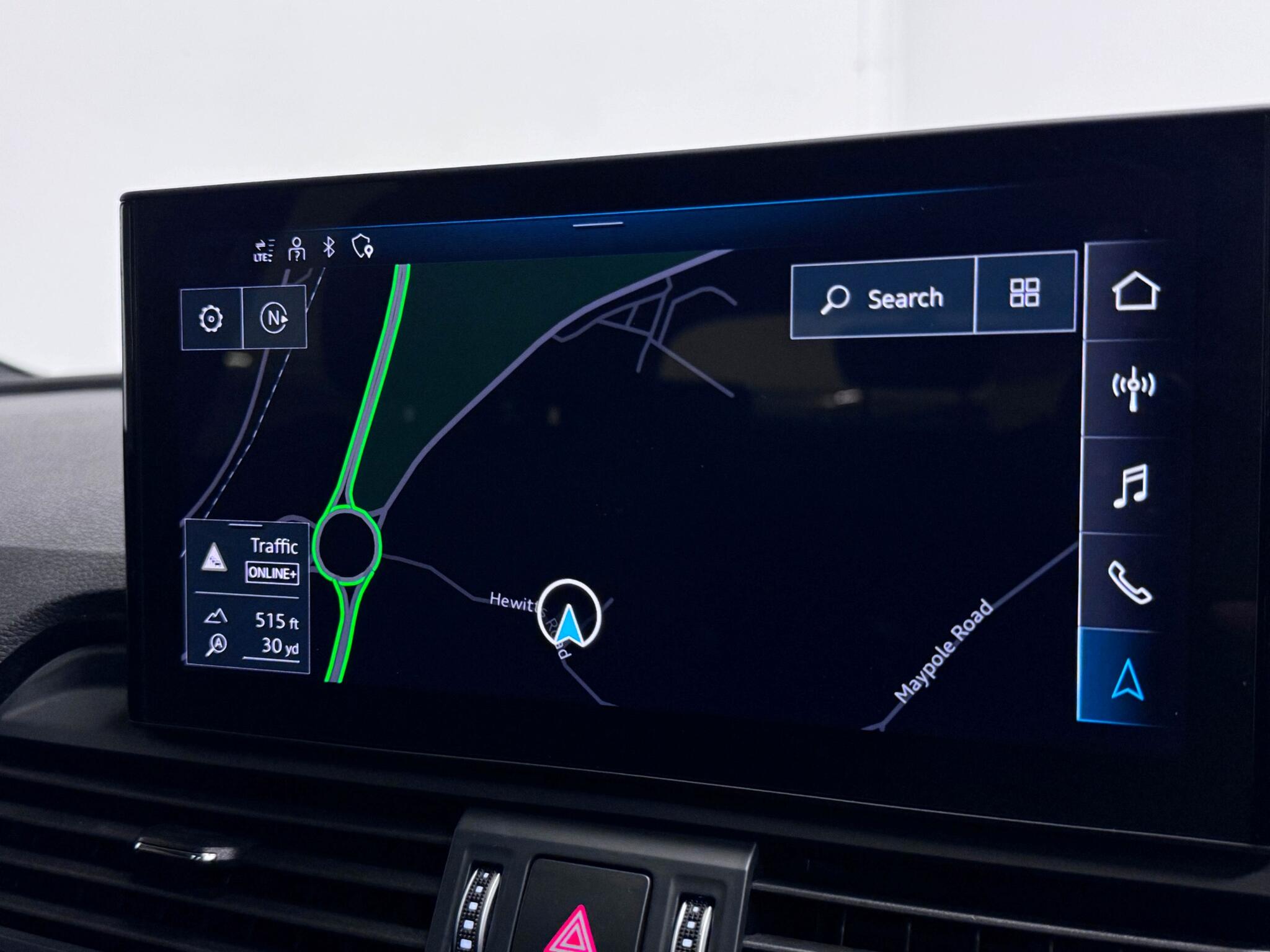 Audi Q5 view 9