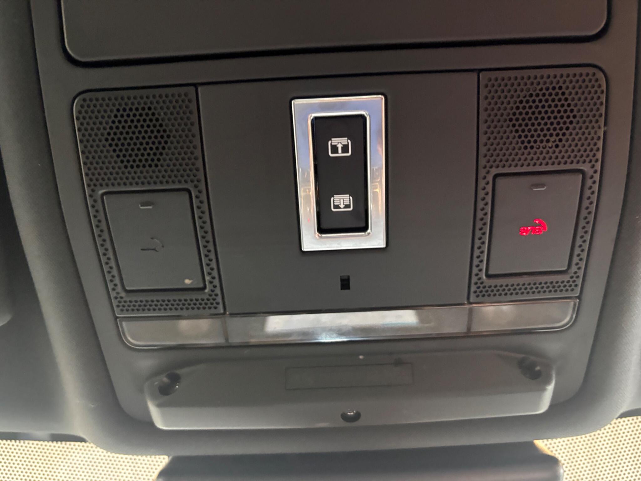 Jaguar F-Pace view 28