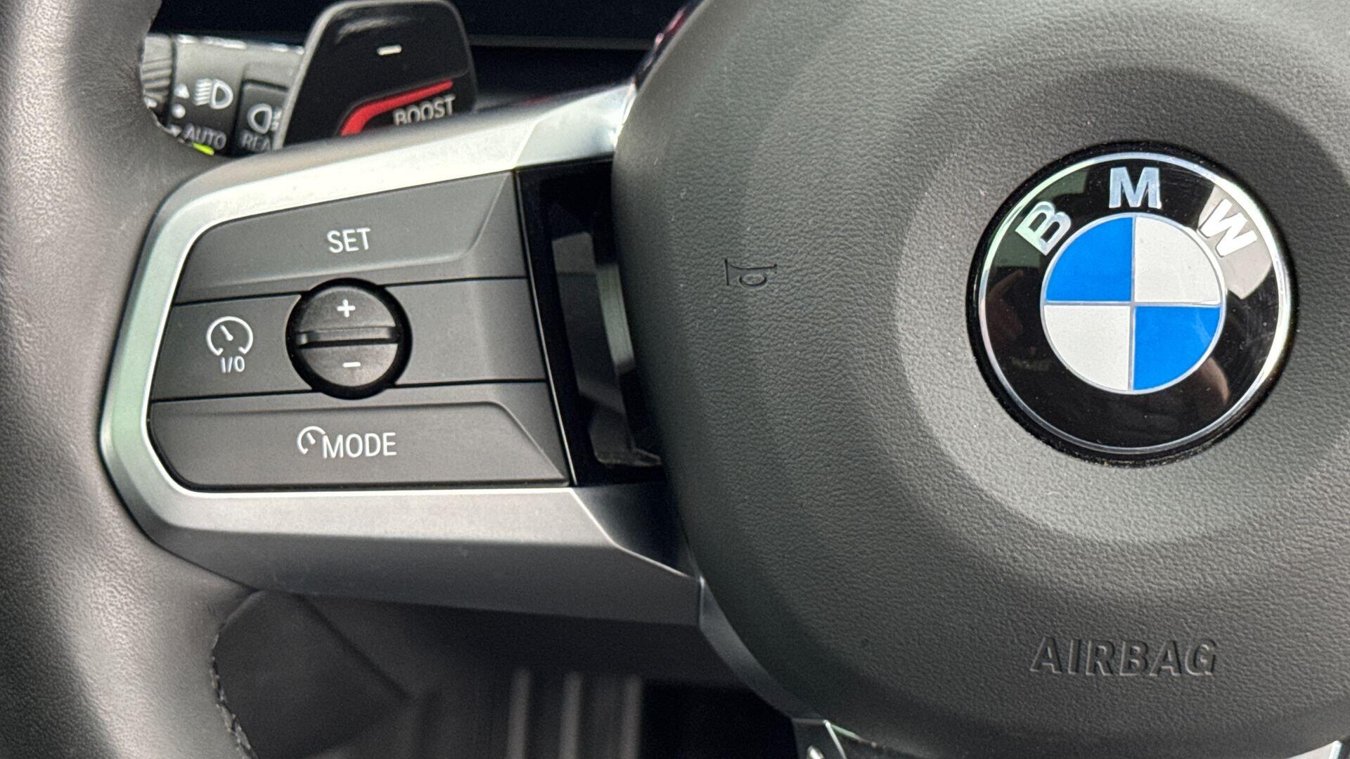 BMW 1 Series view 17