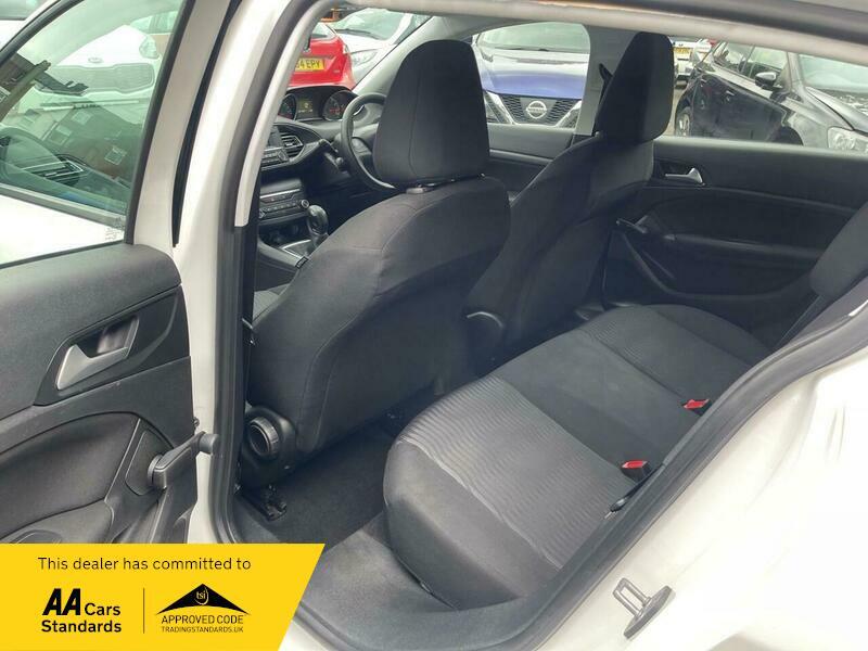 2017 Peugeot 308 1.2 PureTech Access Euro 6 (s/s) 5dr • 57,445 miles image 38