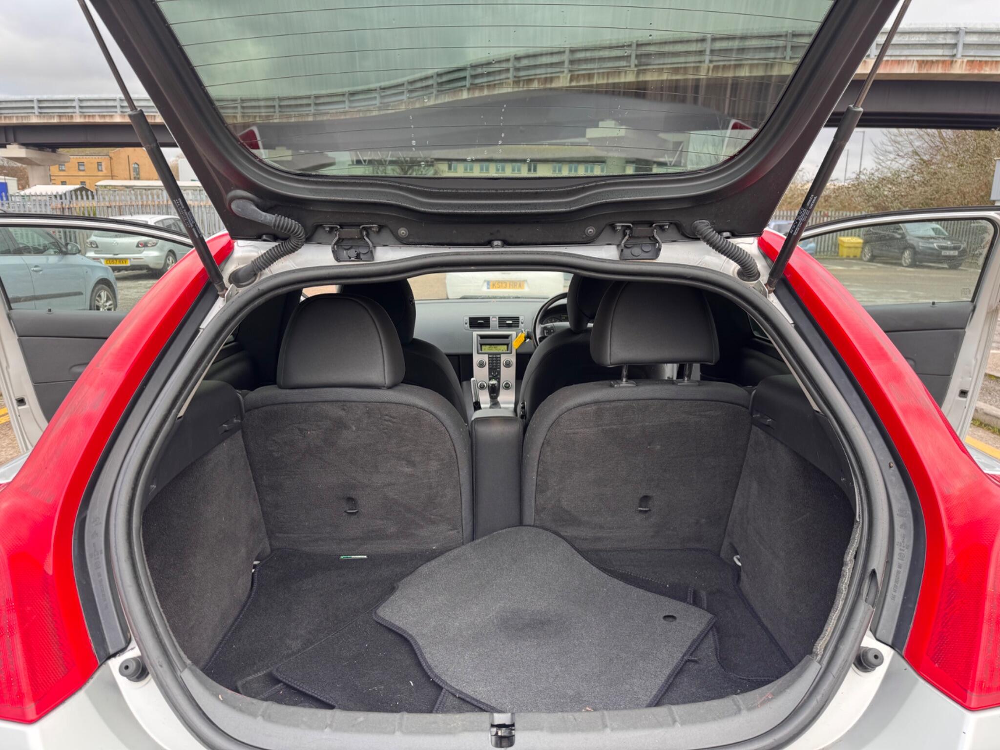 Volvo C30 view 41