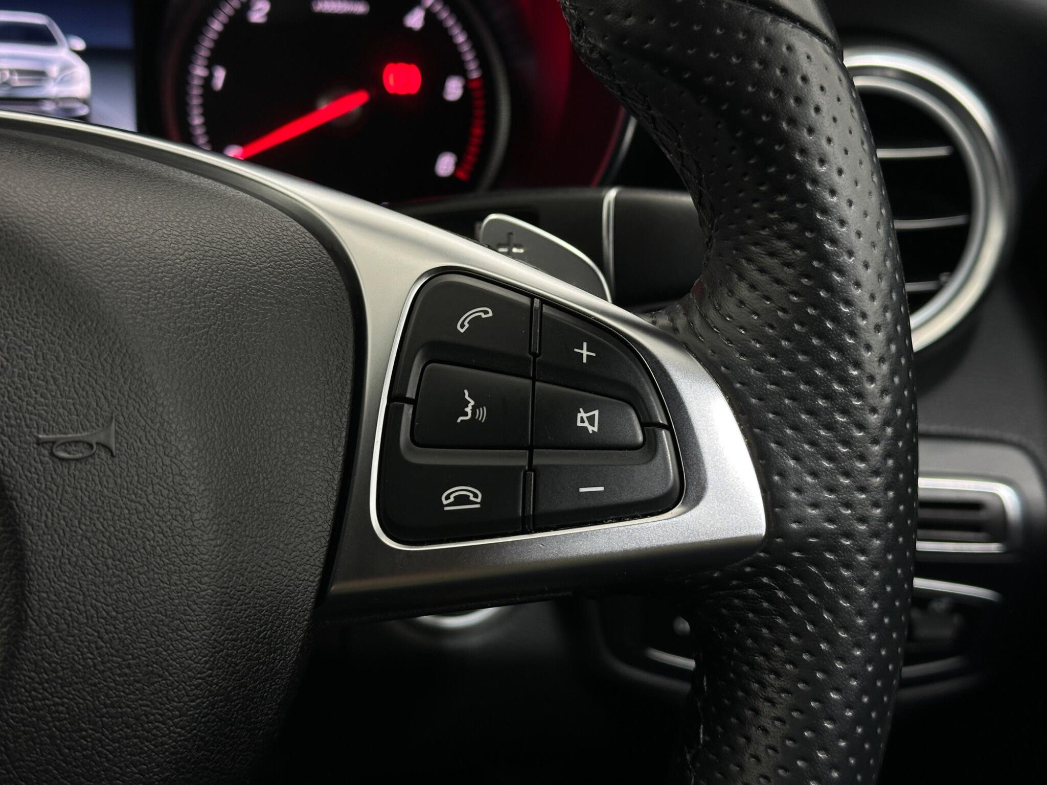 Mercedes-Benz C-Class view 16