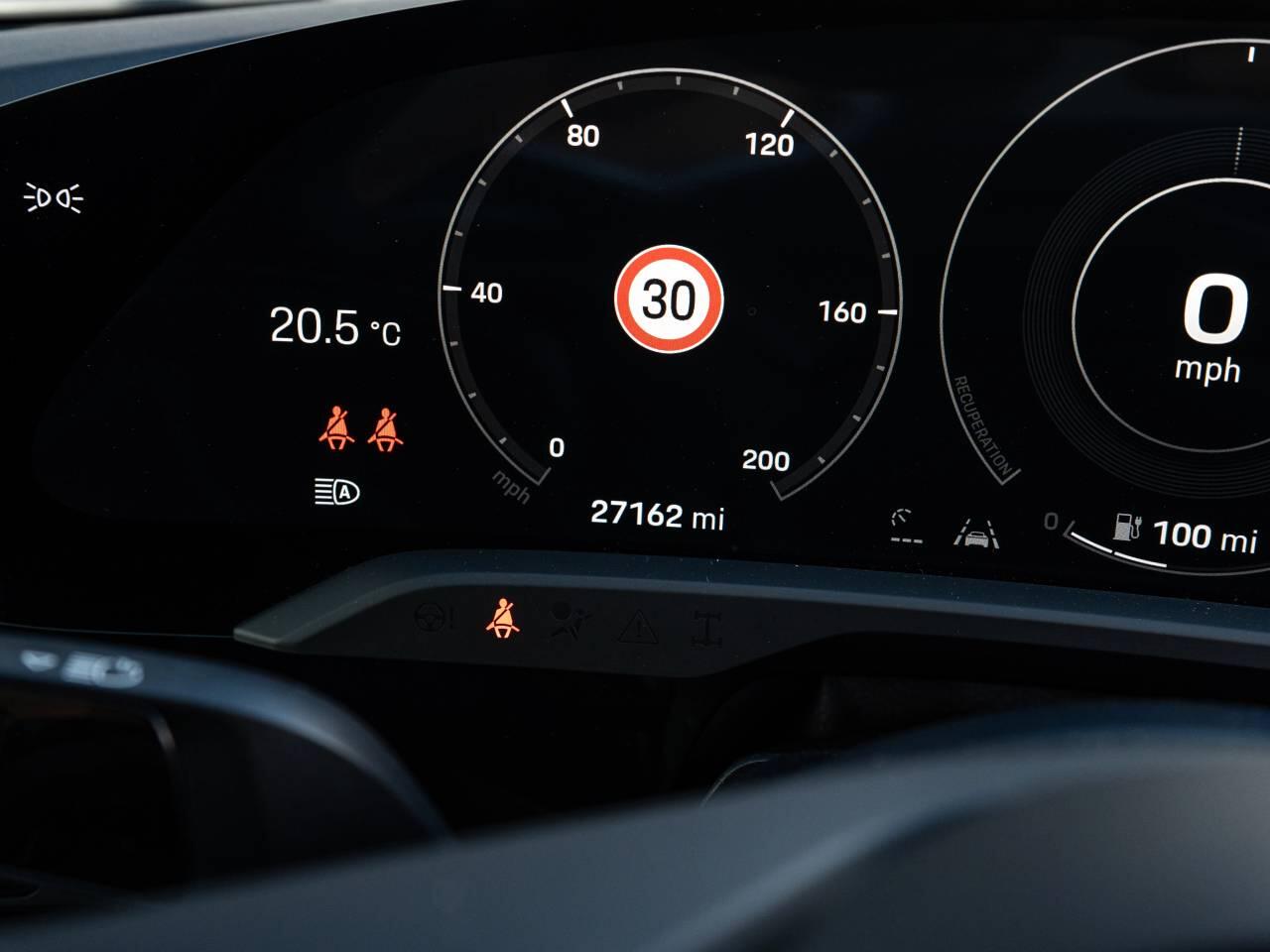 Porsche Taycan view 19
