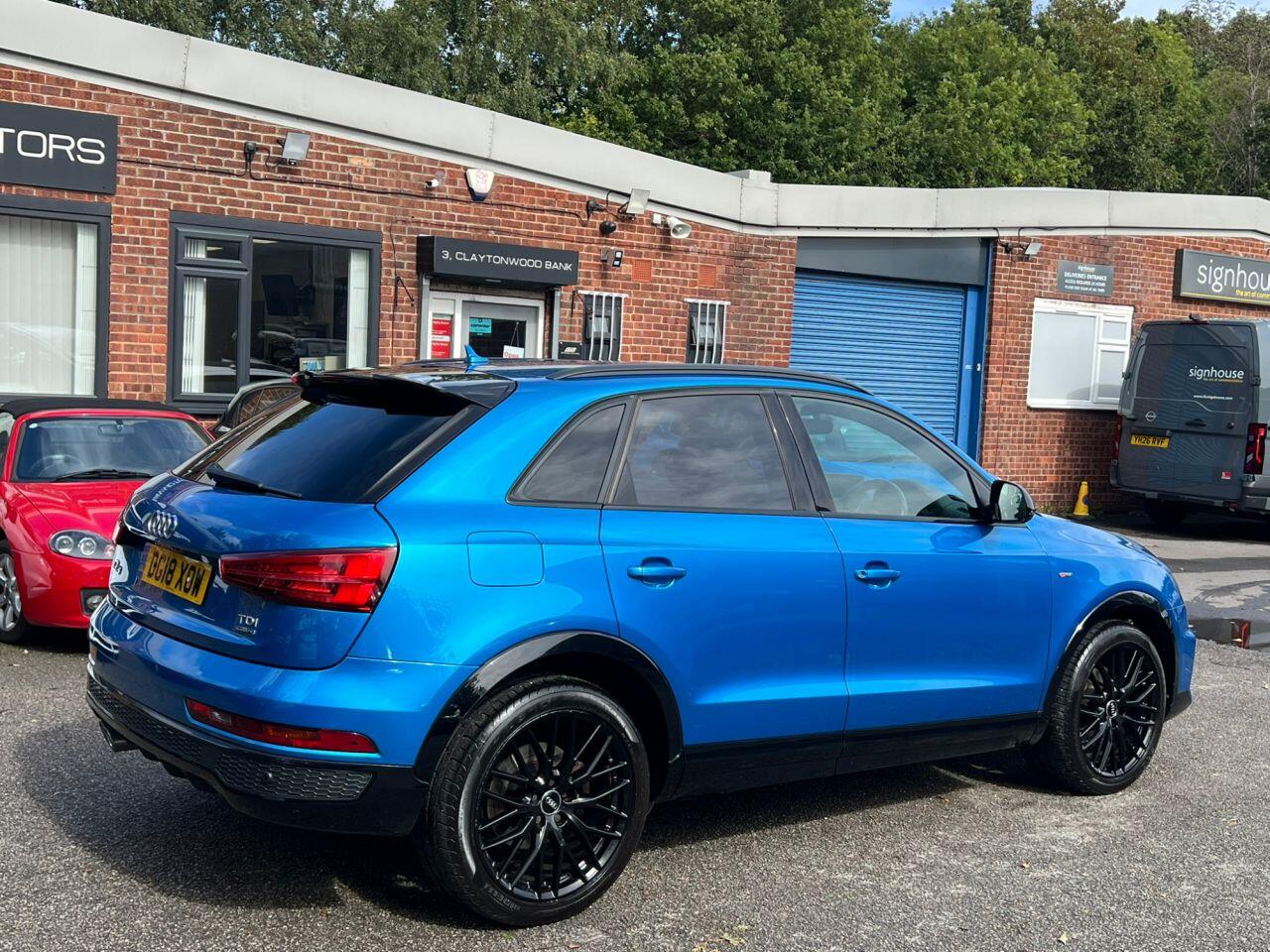 Audi Q3 view 7