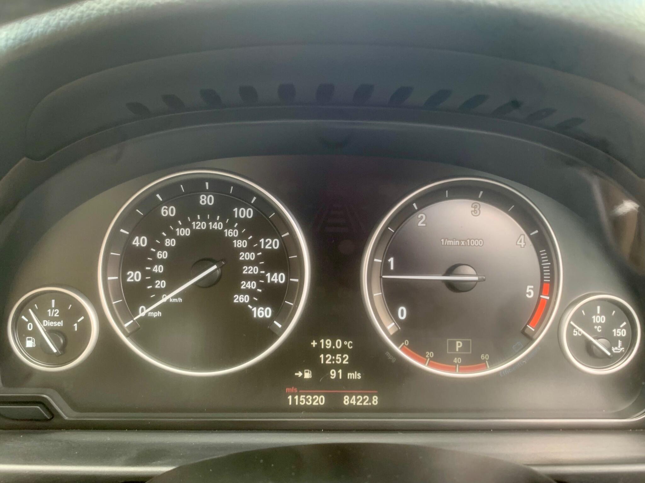 BMW 5 Series view 17