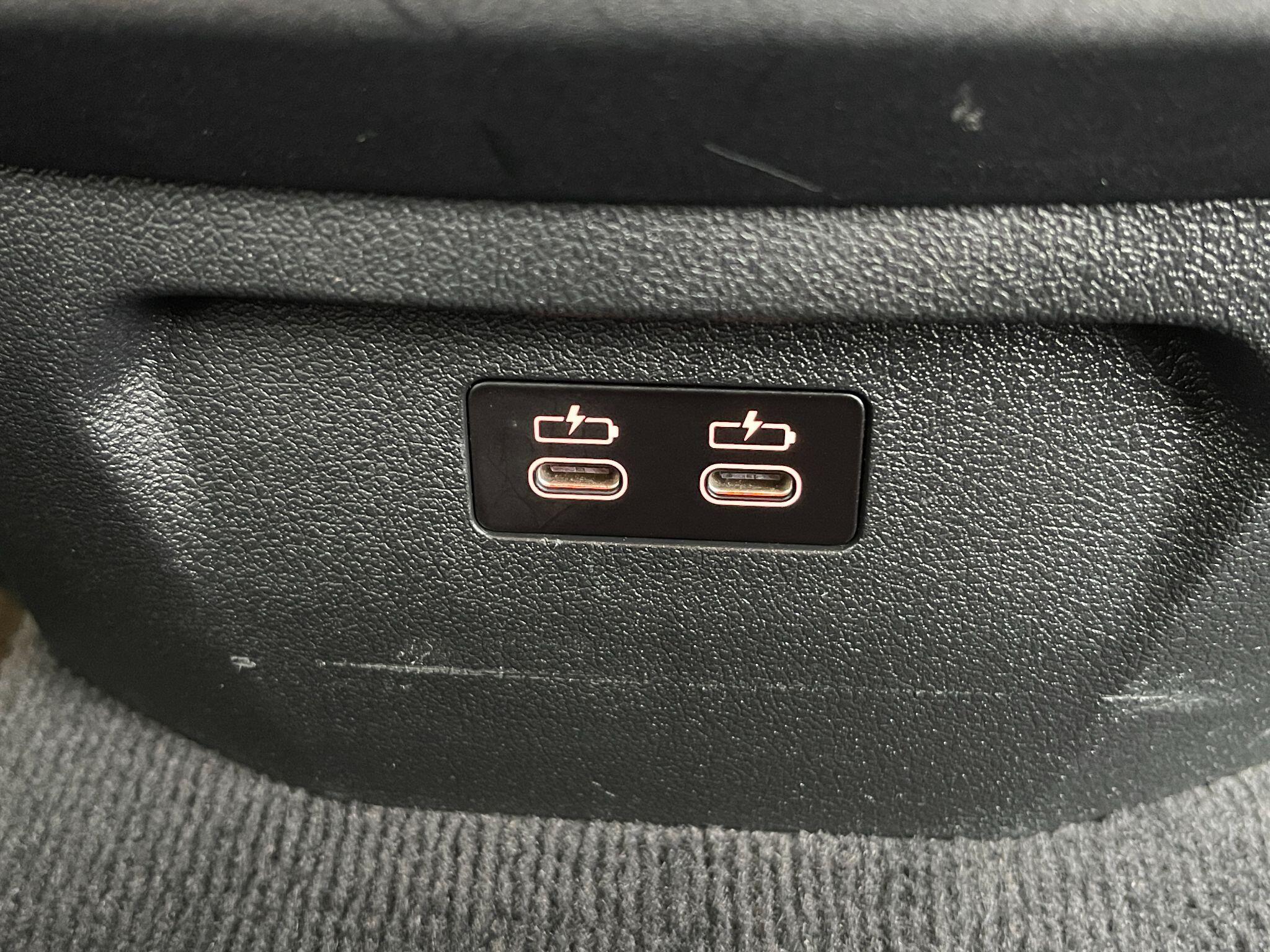 BMW 1 Series view 37